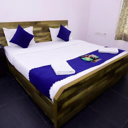 Hotel Warm Welcome - Noida Sector 51 Zewnętrze zdjęcie