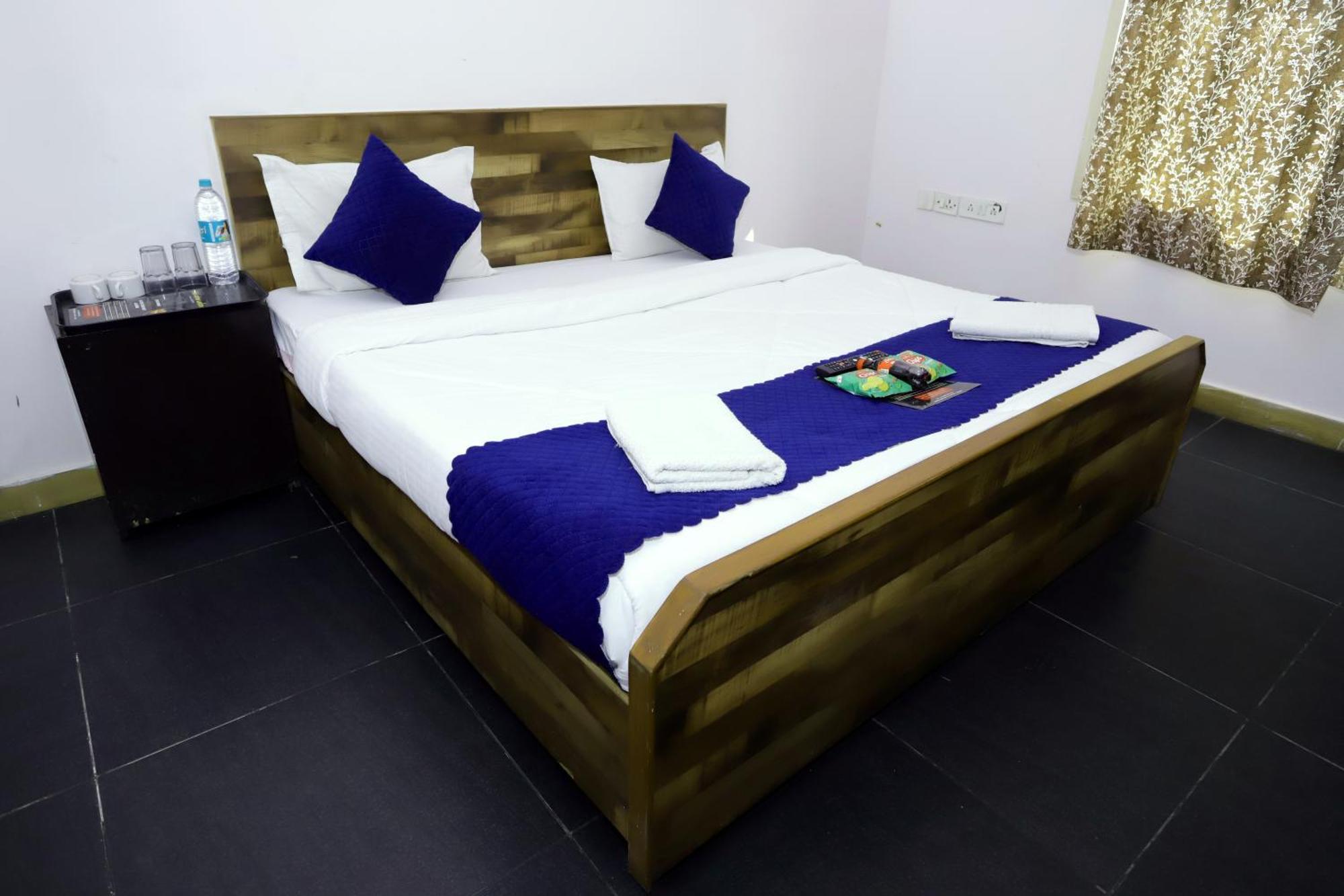 Hotel Warm Welcome - Noida Sector 51 Zewnętrze zdjęcie