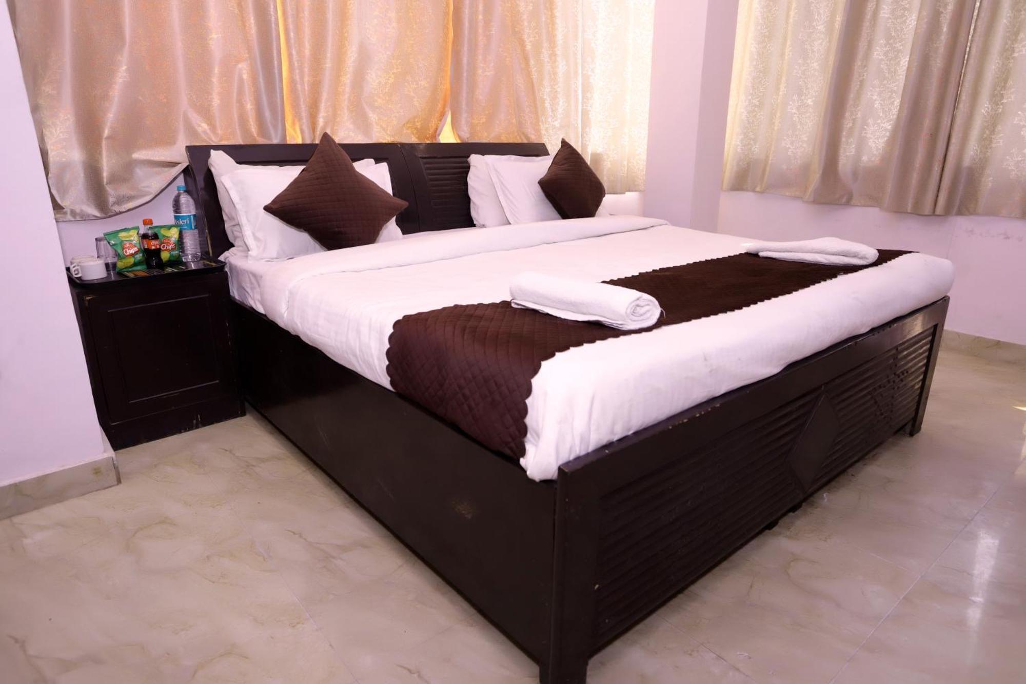 Hotel Warm Welcome - Noida Sector 51 Zewnętrze zdjęcie