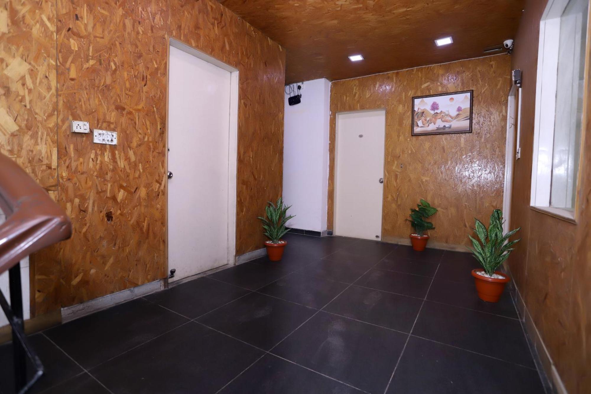 Hotel Warm Welcome - Noida Sector 51 Zewnętrze zdjęcie