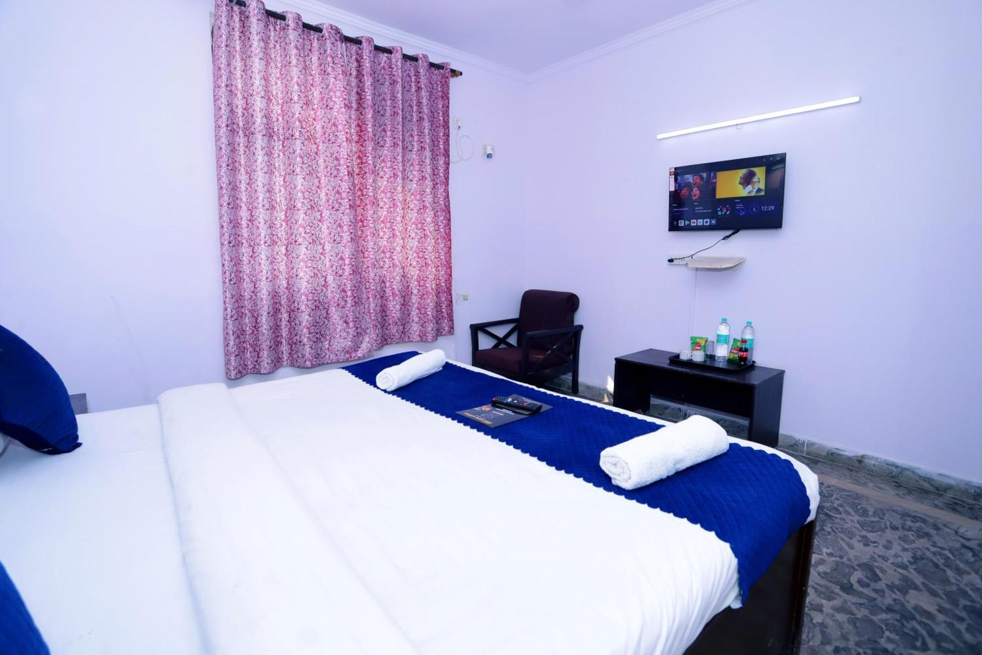 Hotel Warm Welcome - Noida Sector 51 Zewnętrze zdjęcie