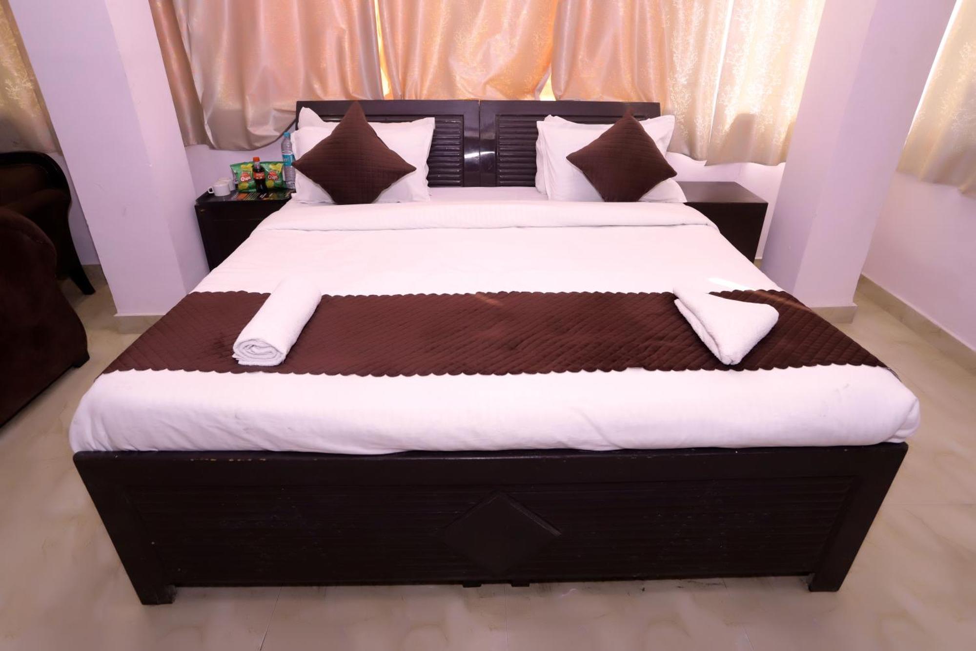 Hotel Warm Welcome - Noida Sector 51 Zewnętrze zdjęcie