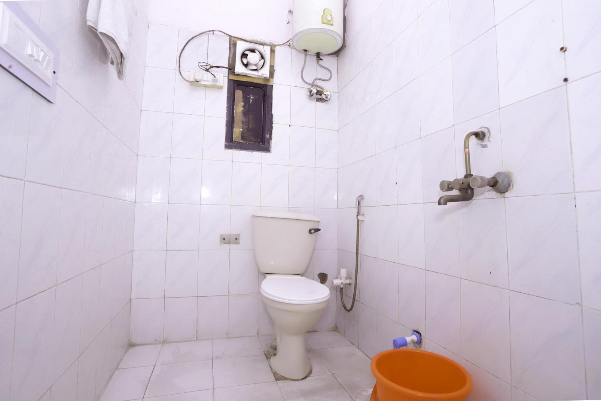 Hotel Warm Welcome - Noida Sector 51 Zewnętrze zdjęcie
